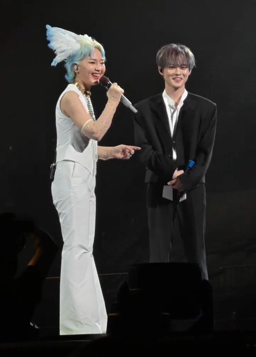 11 ปีต่อมาเด็กน้อยคนนั้นโตขึ้นเยอะเลย😭

CHENLE ON BIBI ZHOU CONCERT
#CHENLExBibiZhou