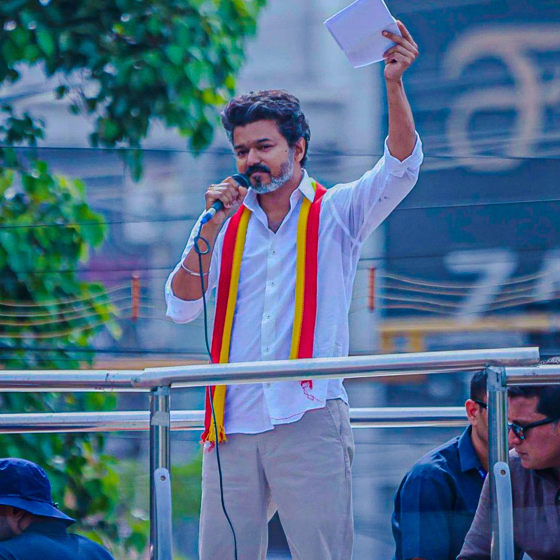 InfiStarMedia's tweet photo. In TN Can Vijay break the Political duopoly?

#உங்கவிஜய்_நா_வரேன் https://t.co/i1fx5sWCzC
