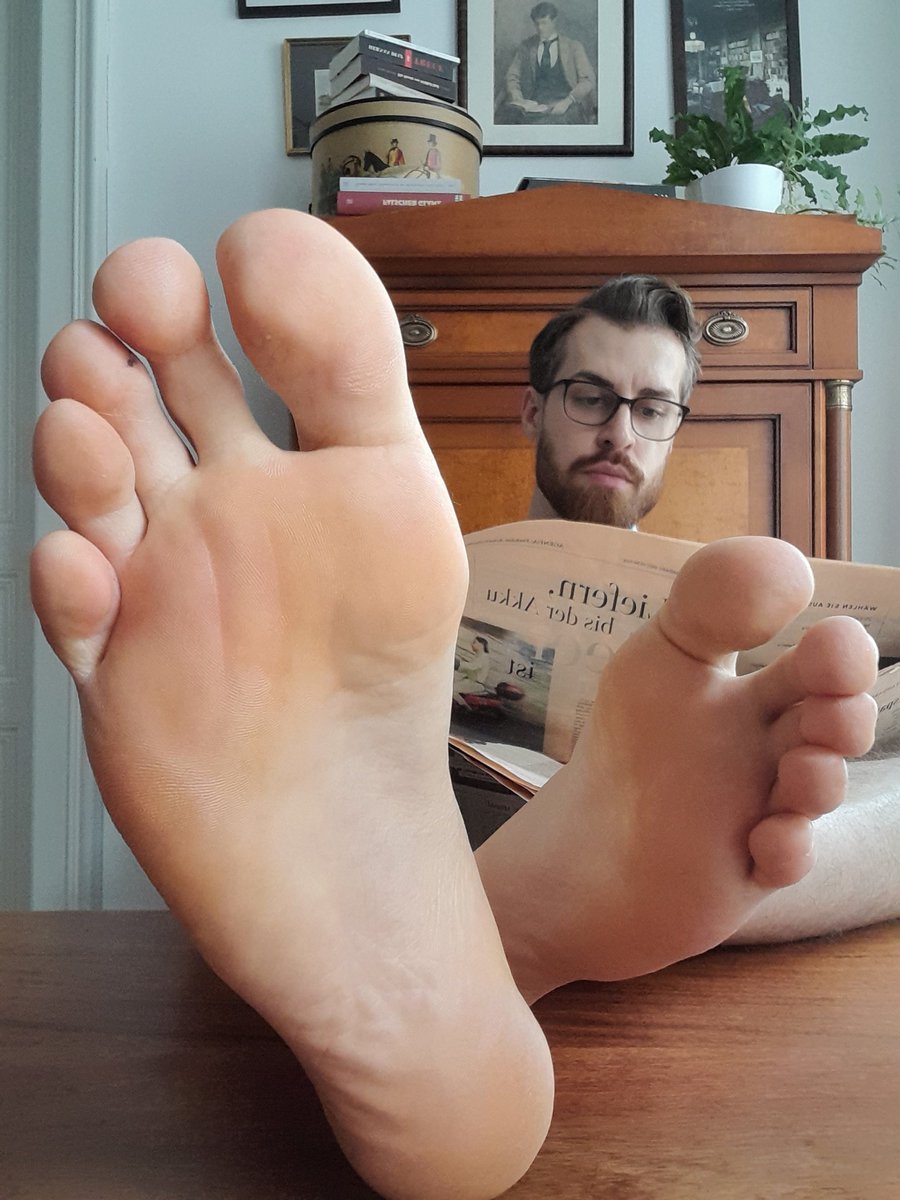 BrightYoungFeet tweet media
