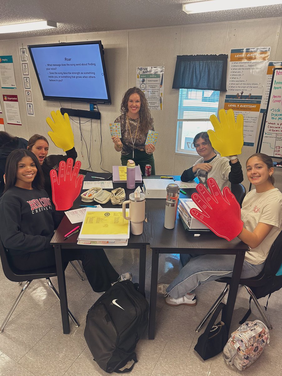 missliz31's tweet image. We celebrate the power of @AVID4College everyday ••• but this week was special! Visits, cheers, high fives, stickers, spotlights, a new podcast attempt, and a website! #AVIDDay is a gamechanger for scholars-- AND teachers! Proud to be #AVIDized 💥💙💛🖤❤️💙💥