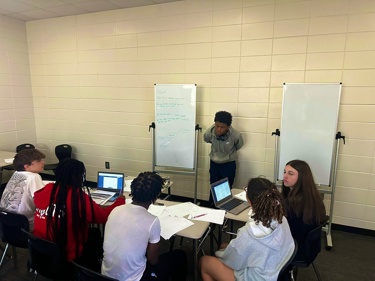 missliz31's tweet image. We celebrate the power of @AVID4College everyday ••• but this week was special! Visits, cheers, high fives, stickers, spotlights, a new podcast attempt, and a website! #AVIDDay is a gamechanger for scholars-- AND teachers! Proud to be #AVIDized 💥💙💛🖤❤️💙💥