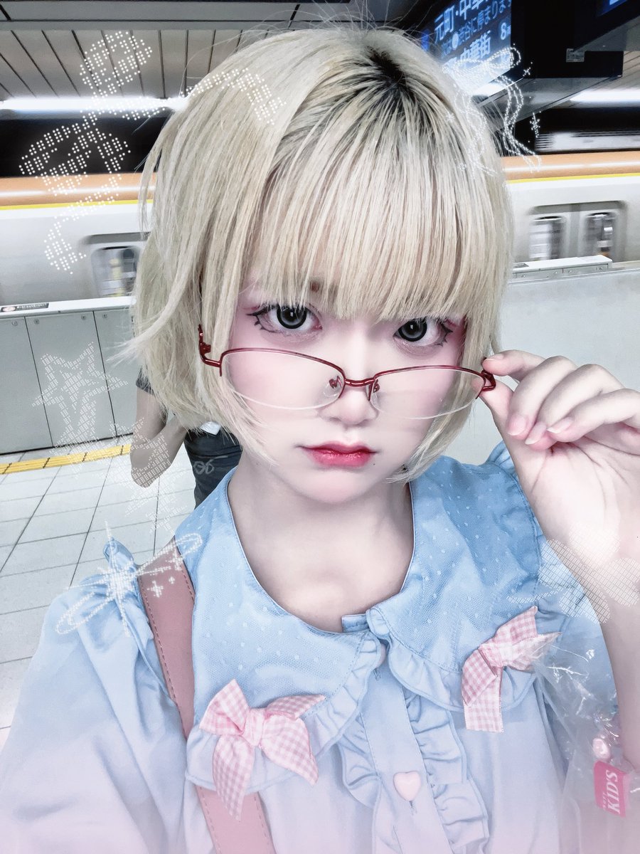 👓✧*