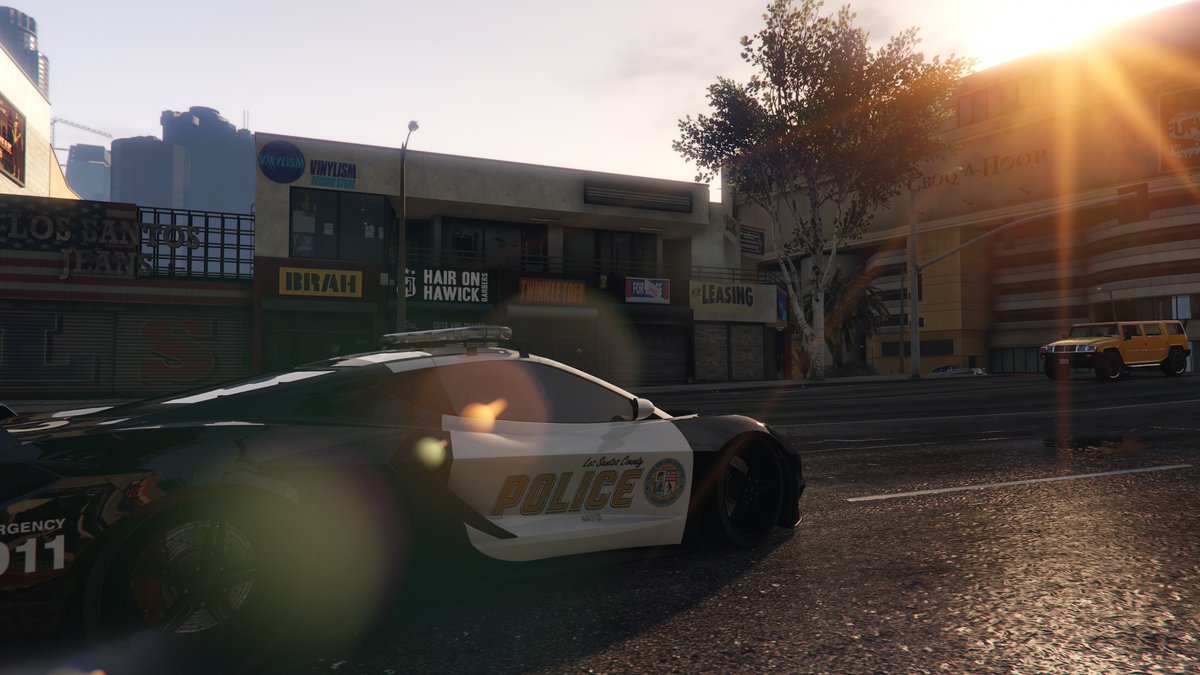 LSPD_0514's tweet photo. この日を2017年から待っていた⋯
やっと正式な制服を着ることが出来た！
もうLSPDクルーは解散したけどあの日々は青春だった！
LSPDクルー万歳!!
@Los_LSPD https://t.co/CfUhe9Ew0B
