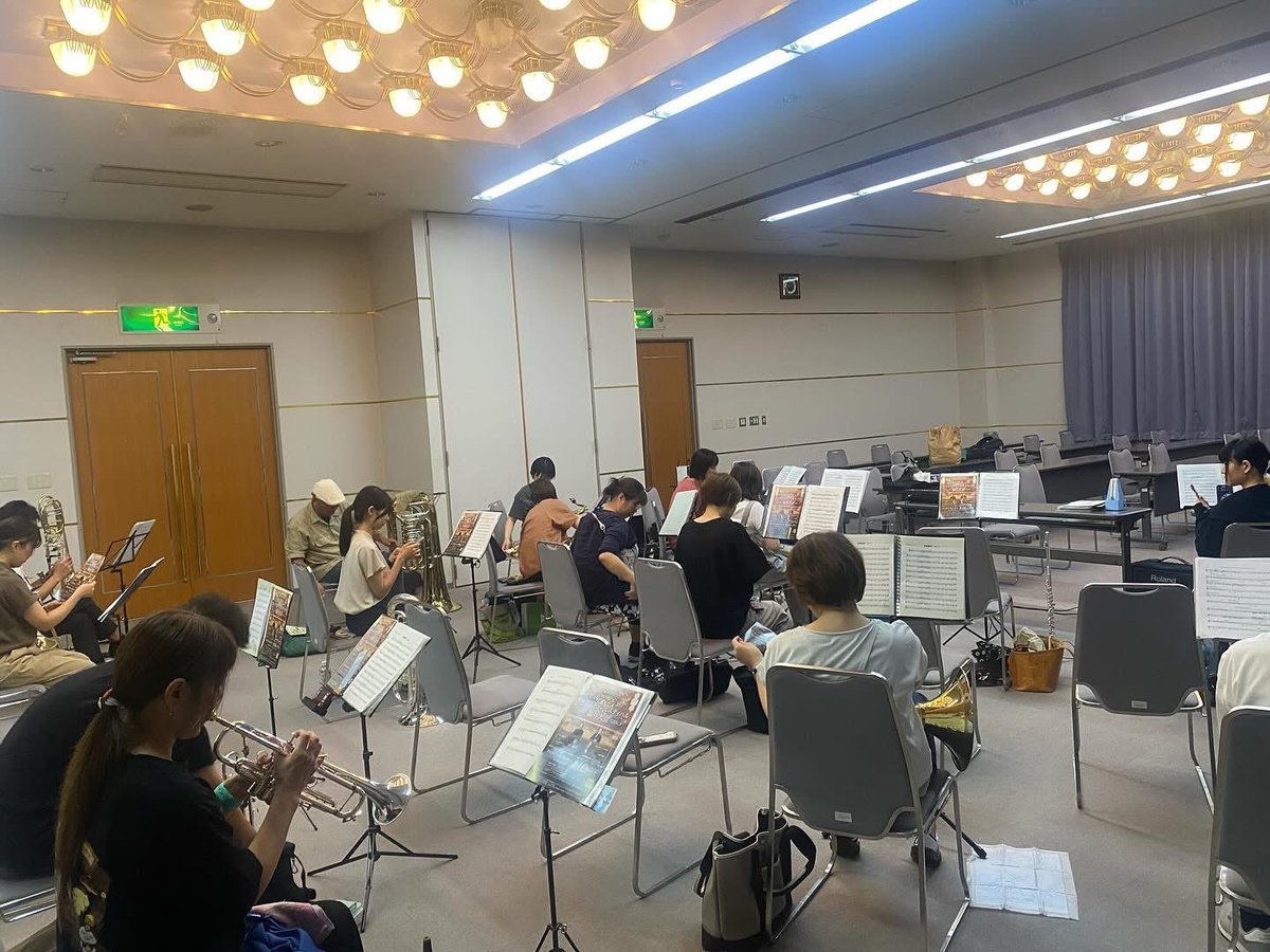 soleilfukui's tweet photo. 今週の練習はきらら館でした！
フライヤーがそろそろ完成しそうです。今回もとても素敵に仕上がっておりますので、ご期待ください！

#ソレイユの日常
#吹奏楽
#福井県 https://t.co/oYbbKXGnSS