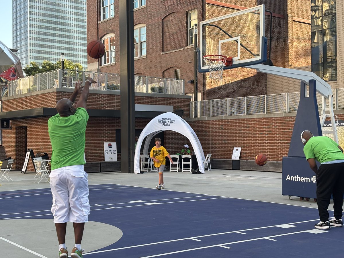 We’re here this morning at PACE’S Rebound for Re-entry 3v3 basketball tournament this morning!

PACE helps formerly incarcerated individuals and their families with mental health resources and substance abuse recovery!