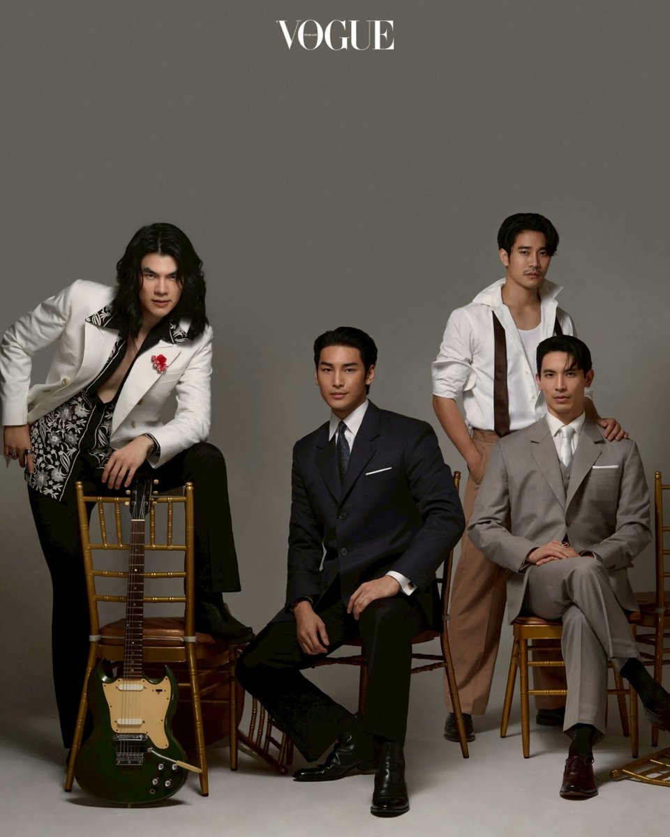 artofth's tweet photo. มาต่ออีกเธรดเรื่องคอสตูม ของ #ShineTheSeries ใครชอบงานสไตล์ยุค ‘60s น่าจะชอบมาก เพราะจัดเต็มมาทั้งเรื่อง

ความจริงเรื่องนี้ตัวละครเน้นที่ผู้ชาย ซึ่ง ณ เวลานั้นมันไม่ได้มีแฟชั่นที่หวือหวามากนัก แต่ด้วยความที่บทมันมีความหลากหลายอาชีพจึงได้เห็นเยอะ

#BeOnCloud #WeTVoriginal #ShineTheSeriesep7