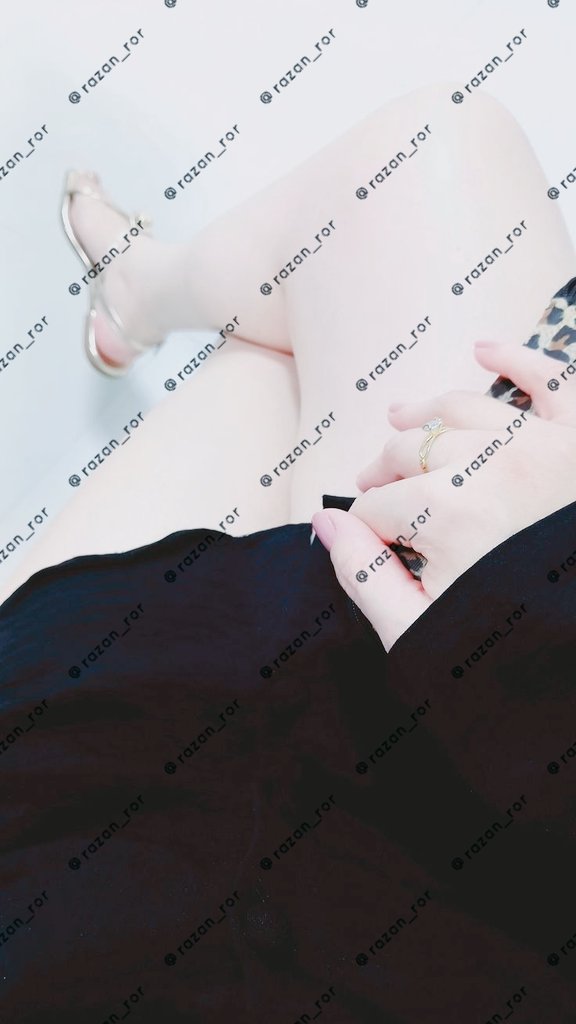 كل واحد له ميوله وتفكيره، ولك كل الاحترام في ميولك وأنت حر في ميولك ومتعتك،
لا أنا اجبرتك تتابعني ولا غصبت عليك تكون متحرر
أنا حره = انت حر❤
الخاص للي نفس تفكيري وتقدر تبعتلي رساله لو انت مشلح زوجتك وحابب تكون متحرر💋
ابعتلي اسمها،سنها، صورتها
الخاص للــــديويــتُ الجاد فقط😉