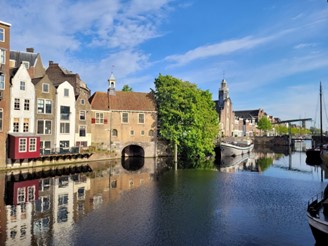 Got just 24 hours in Rotterdam?

No problem.

From cube houses to canals, this guide shows you how to squeeze the best of the city into one epic day.

#Rotterdam #TravelTips #Netherlands

sunhatsandchardonnay.substack.com/p/one-day-in-r…