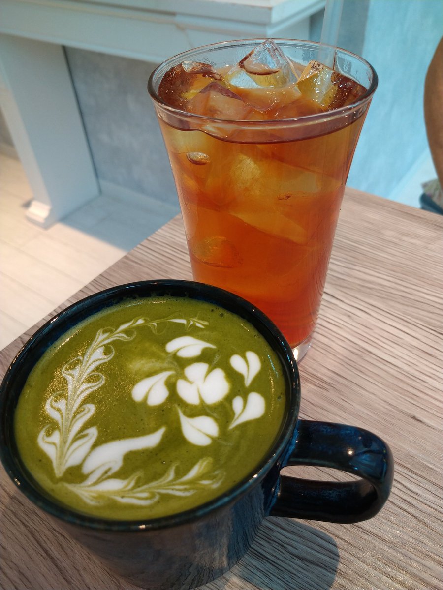 お茶会開催ありがとうございます☕
くすまもの魅力が広く永く伝わりますように。再読組です。ウィームが美しさを増す季節に読むくすまもは格別です。
#あわいの民エアお茶会
#祝くすまも9周年