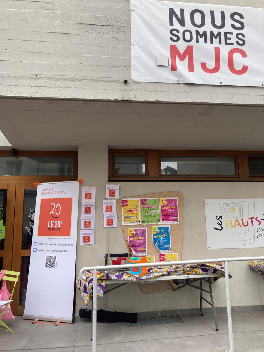 Journée Portes Ouvertes aujourd'hui à la MJC des Hauts de Belleville (rue Borrego 20e). Le 20e aux enfants @le20eauxenfants a été invité à tenir un stand. 
N'hésitez pas à passer nous voir #CestLaRentree