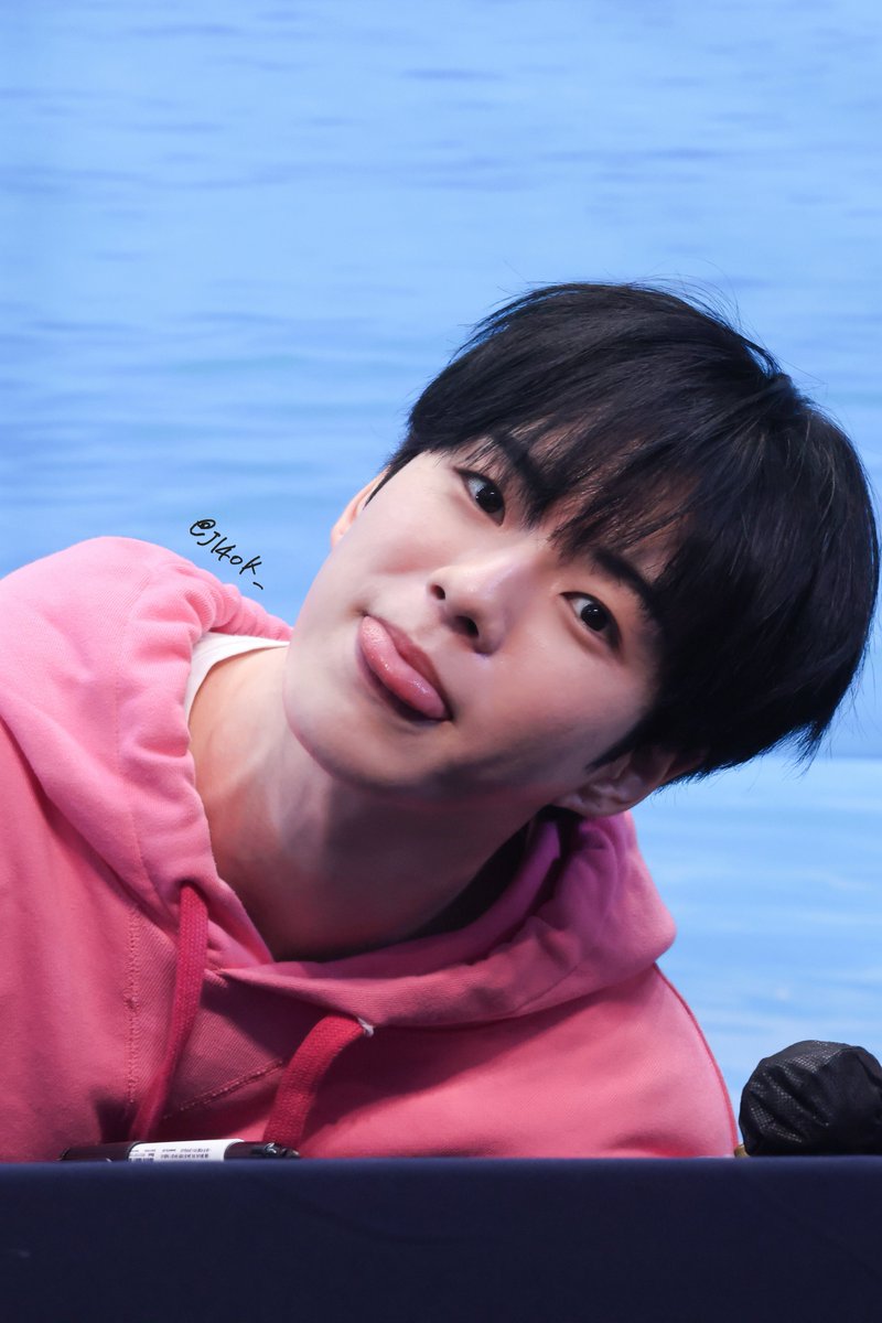 👼🏻🌟 tweet media