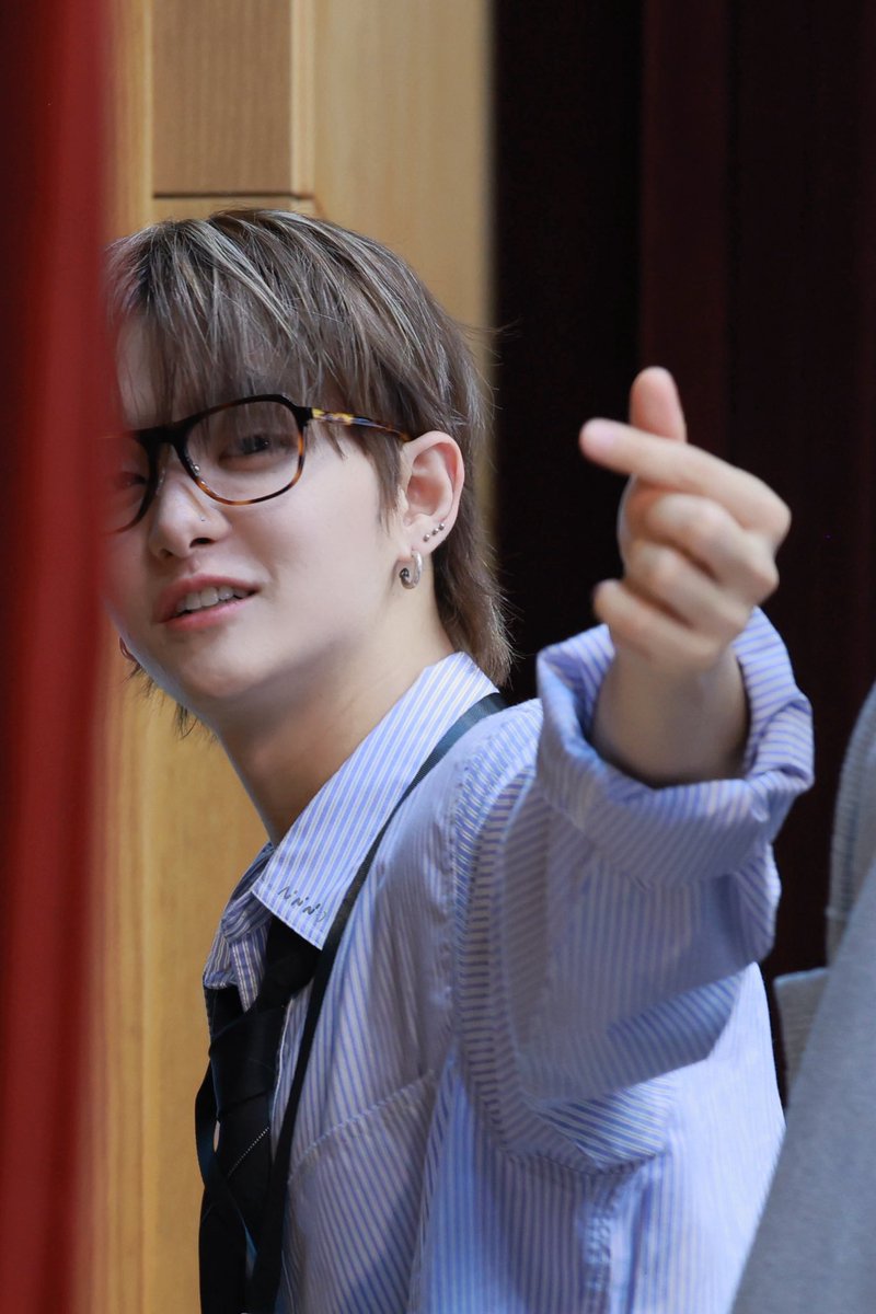 훈nini☻ tweet media