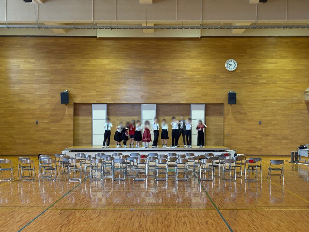 万代高校 水都祭公演『屋上の話』
本日無事上演。
たくさんのご来場、ありがとうございました！9月の2週連続公演を走り抜けることができ嬉しい限り。
忍び寄る考査の影を乗り越えてがんばります。