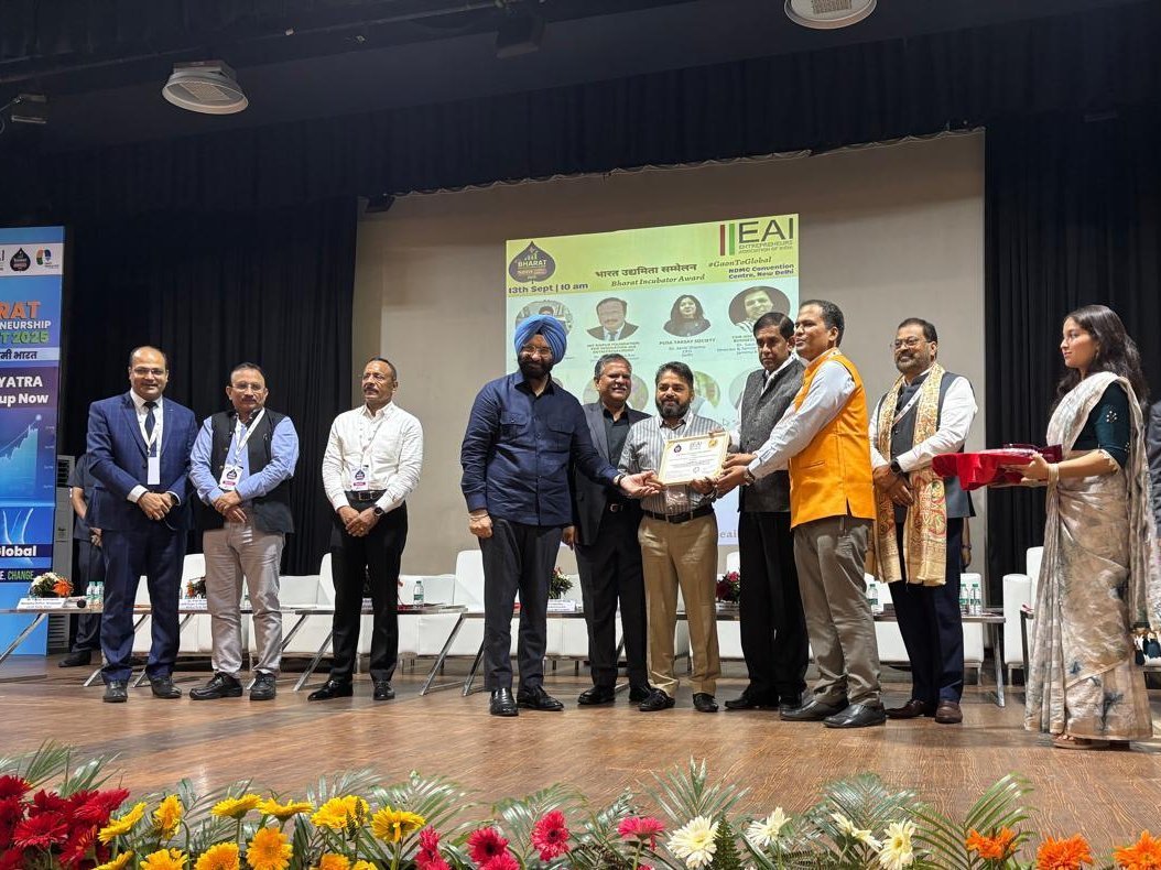 AIRNewsHindi's tweet image. भारत उद्यमिता शिखर सम्मेलन के चौथे संस्‍करण में दिल्ली के उद्योग, खाद्य और आपूर्ति मंत्री मनजिंदर सिंह सिरसा ने देश की अर्थव्यवस्था को बढ़ावा देने के लिए कई राज्यों के शीर्ष उद्यमियों को सम्मानित किया।

@GoI_MeitY | @startupindia | @IndiaDST | #Innovation | #Entrepreneurship