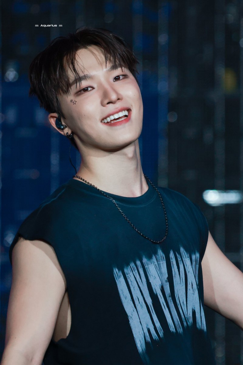 AquariusDino211's tweet photo. 250913 SEVENTEEN WORLD TOUR [NEW_] IN INCHEON HD

🙋🏻

#세븐틴   #SEVENTEEN   #dino  #디노
@pledis_17 https://t.co/IFAcz5ojLK