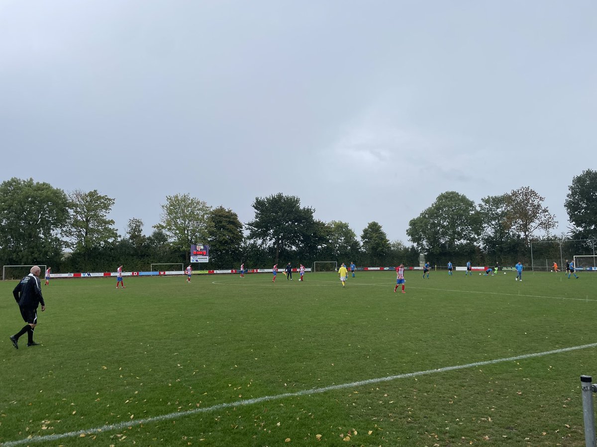 De bekerderby gaat starten. #DeDerbyvanDeZak