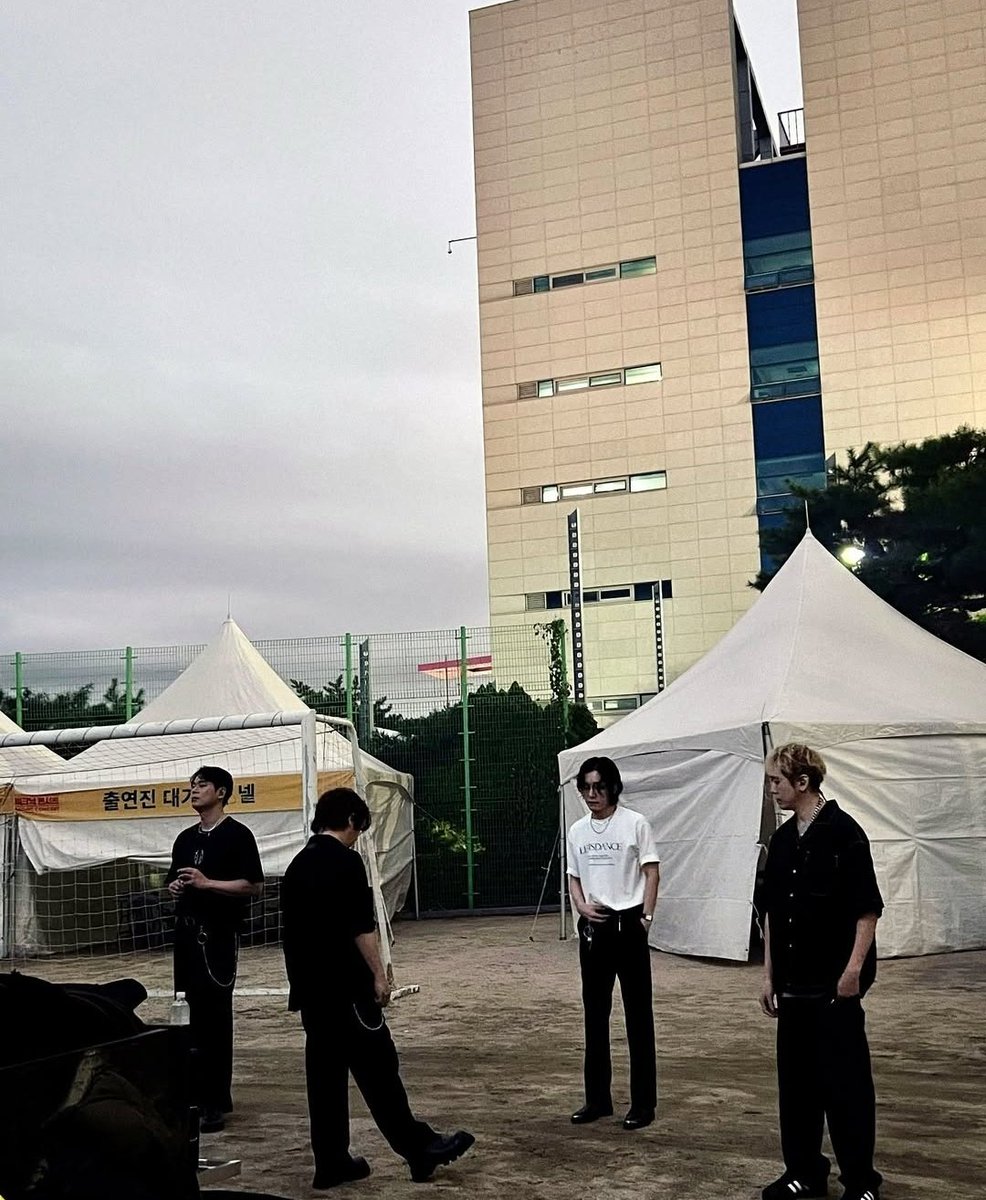 이것 무슨 감성이에요~?