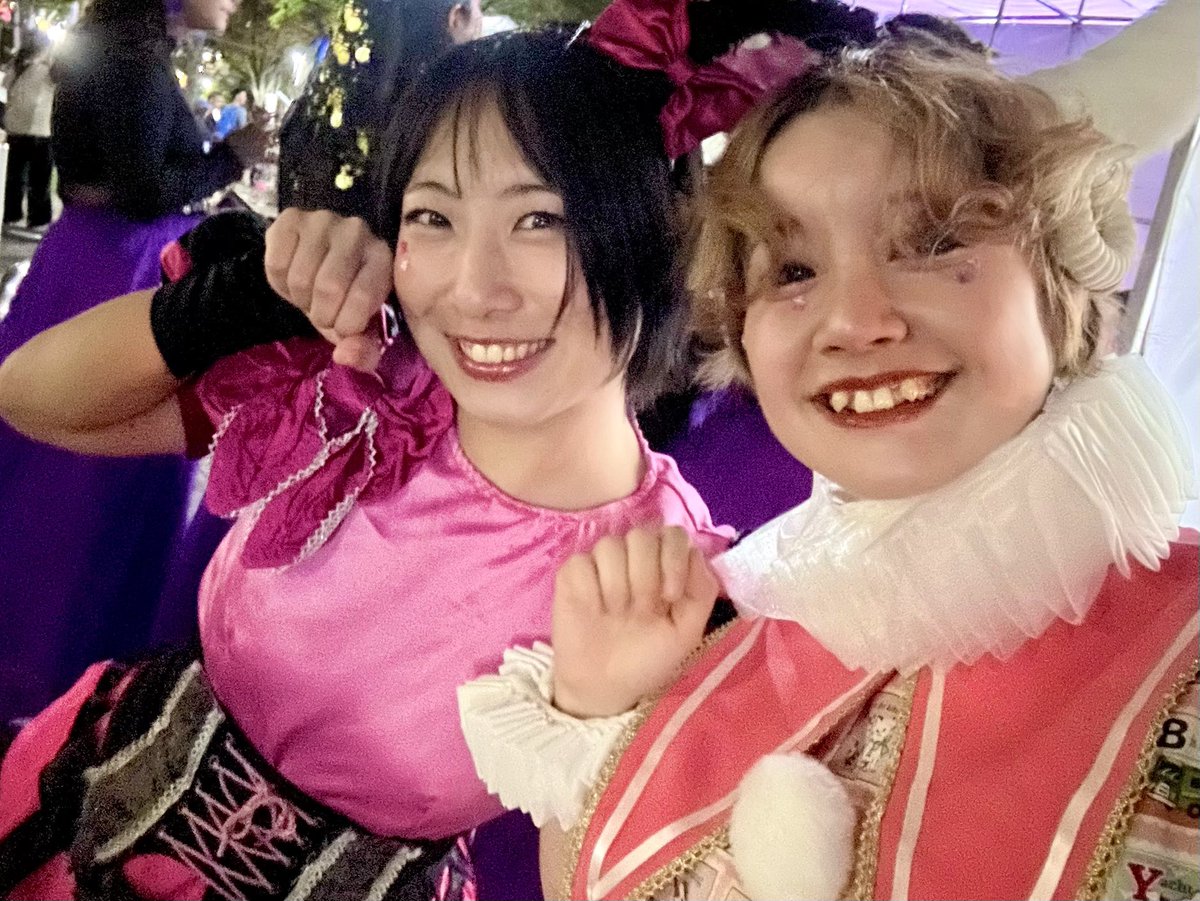 rabeeiit's tweet photo. 可愛いの押し売り！！！
新メン、ひつじのアーニャの爆発的可愛さはなんですか、ヒヅメポーズかわいい！！
共にステージは初メン、つるちゃん🐻は一緒に踊れてめちゃ笑ったのと、いちまつさん🎩には念願の操られを受けて嬉しかったです
まつりだワッショイ小松川での夜のサーカスとても楽しかった！🎪 https://t.co/bl4e39B6VZ