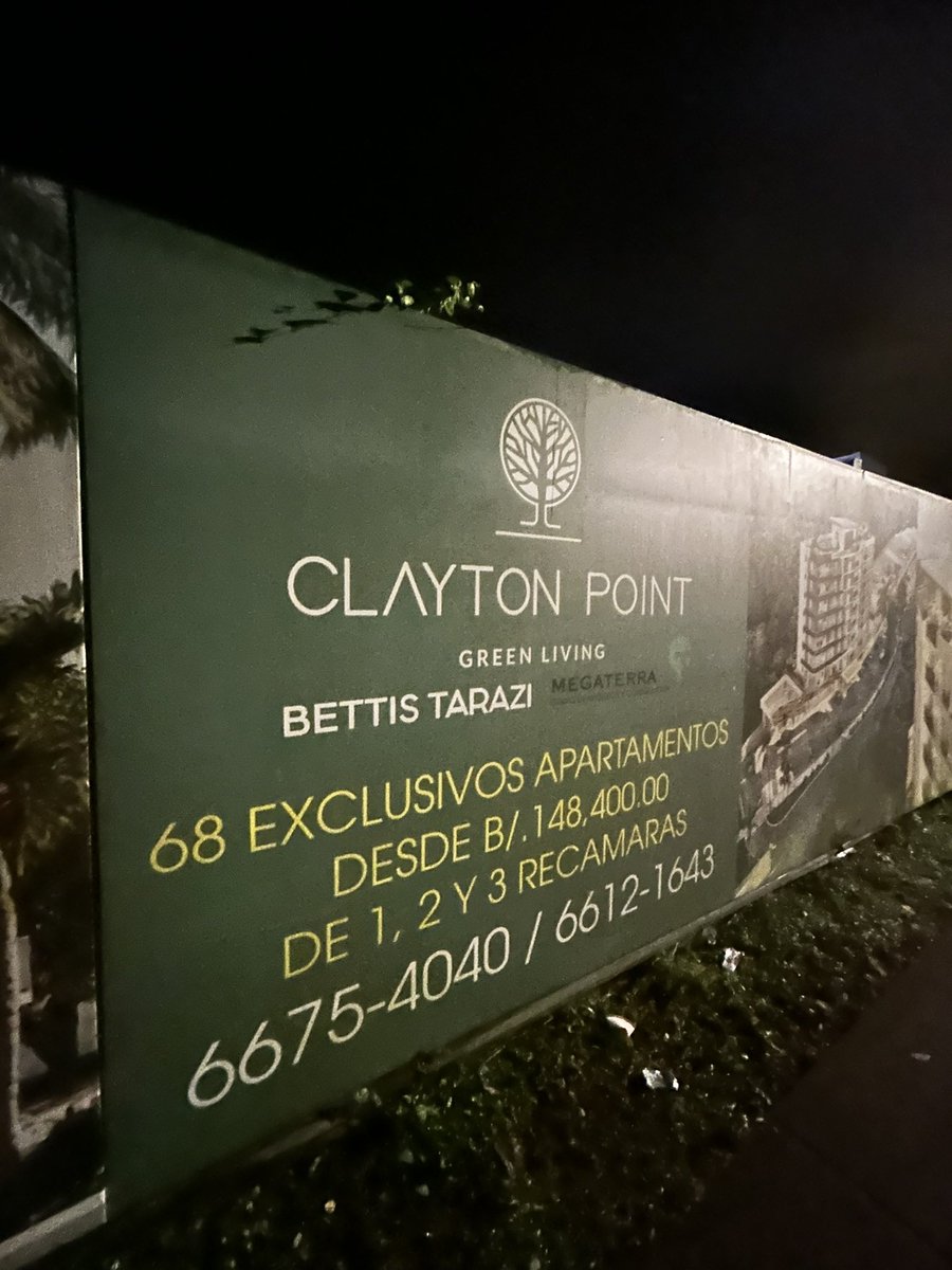 ekaperezfranco's tweet image. Proyecto CLAYTON POINT deja por 8va vez 🔴SIN AGUA a la comunidad de Clayton desde ayer viernes a las 4 pm.  PROYECTO ILEGAL que intentan construir sobre TUBERÍAS MADRE DE AGUA y en ZONA DE BAJA DENSIDAD. @IDAANinforma NO HAY AUTORIDADES en este país.