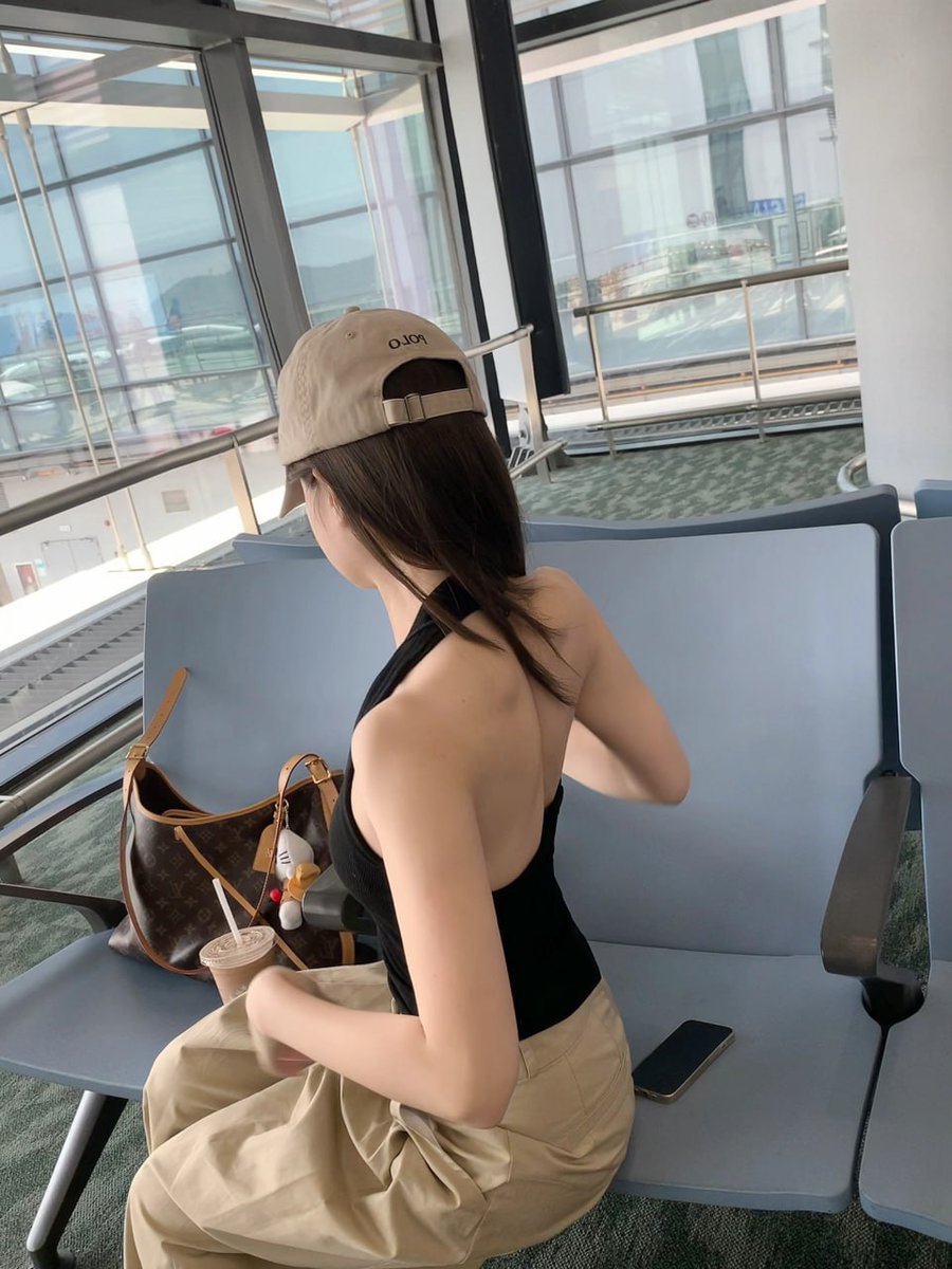 DopeeASSMe's tweet photo. Stop and go along the way, experience the soul along the way. In fact, the most beautiful scenery is not scenery but charm, and the most beautiful journey is not travel but mood https://t.co/1I6ZQSLYUU