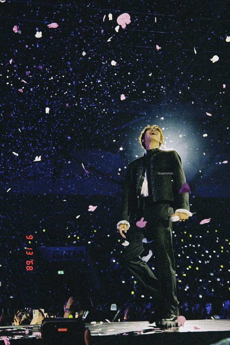 🐰💖

#DOYOUNG 
#DOYOUNG_Doors_BANGKOK #DOYOUNG_Doors_in_BANGKOK