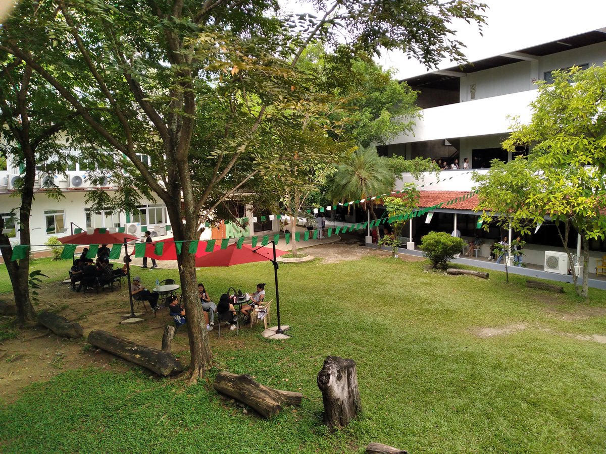 sippystudies's tweet photo. some pics around my university last august https://t.co/9ft0EOlpYc