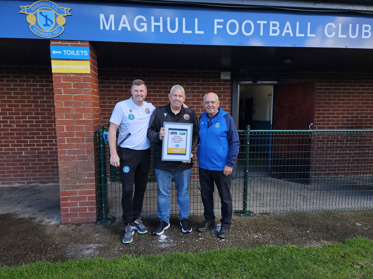 CLUB OF THE MONTH - July / August

Delighted to see  <a href="/garylangley/">Gary Langley</a> from <a href="/nwcfl/">The NWCFL ⚽️</a> presenting <a href="/Joe1Burns1878/">Joey Burns</a>  &amp;  our Chairman Ronnie Young with the award before today's game v Daisy Hill 👏🏻 👏🏻

<a href="/DTHughes3/">David Hughes</a> <a href="/AdaptOutdoors/">AdaptOutdoors.com</a> 
Leasecar.uk