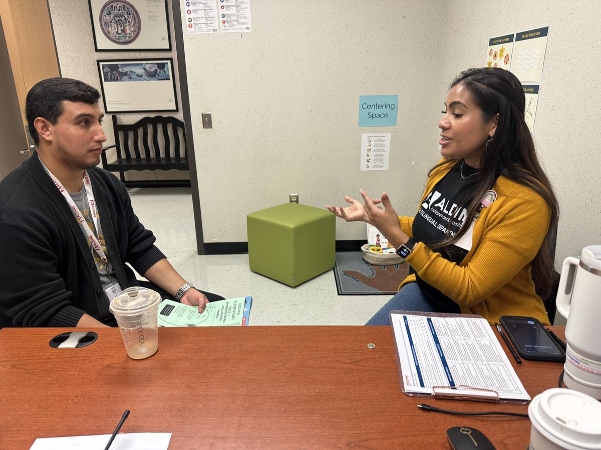 Ms_Davalos's tweet image. Thank you @DanyaMartinez15 for stopping by @KujawaES_AISD this week! We appreciate the feedback as we continue igniting minds, launching futures, &amp;amp; helping our OWDL scholars and teachers blast off into learning! @mbridges704 @DrWynneLaToya @AldineEsl #AldineStory