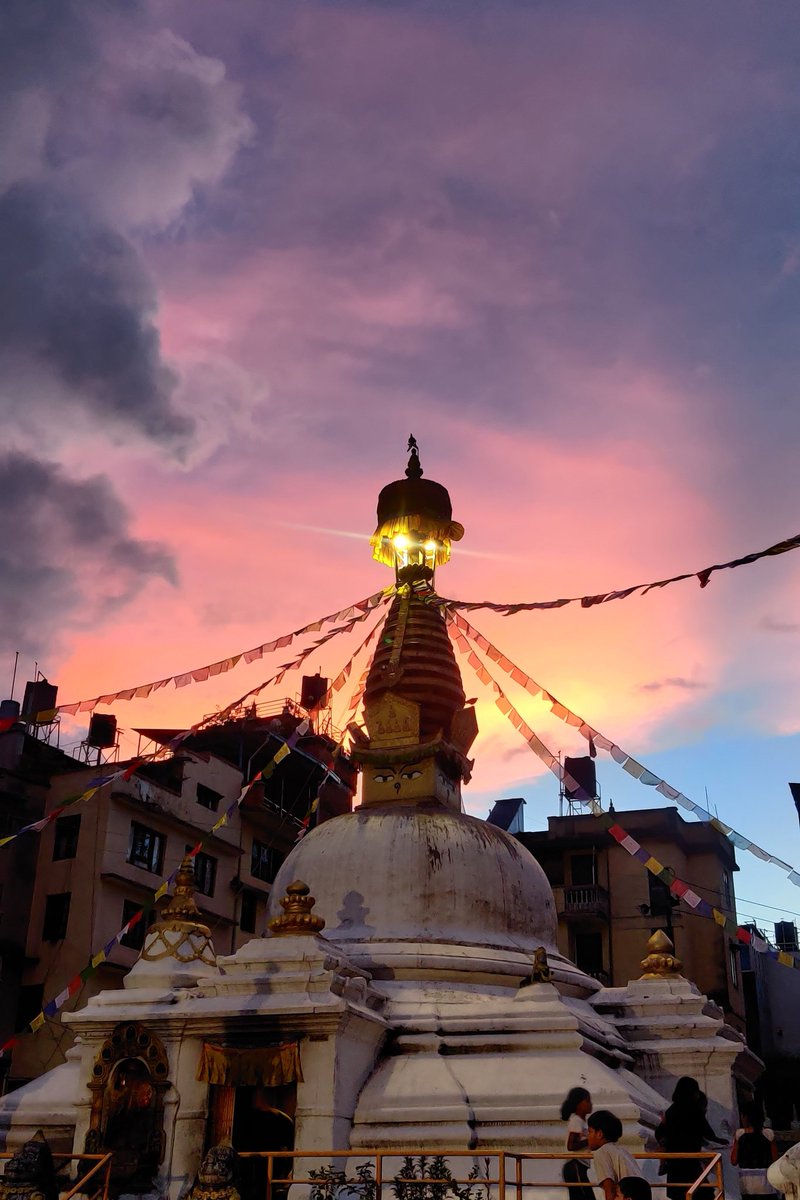 tera_eghara's tweet photo. As dusk settles, it marks both an end and a beginning. The rise of a new Nepal quietly moves forward, while life returns to its familiar rhythm with renewed hope and purpose. https://t.co/YheqF9vmFW