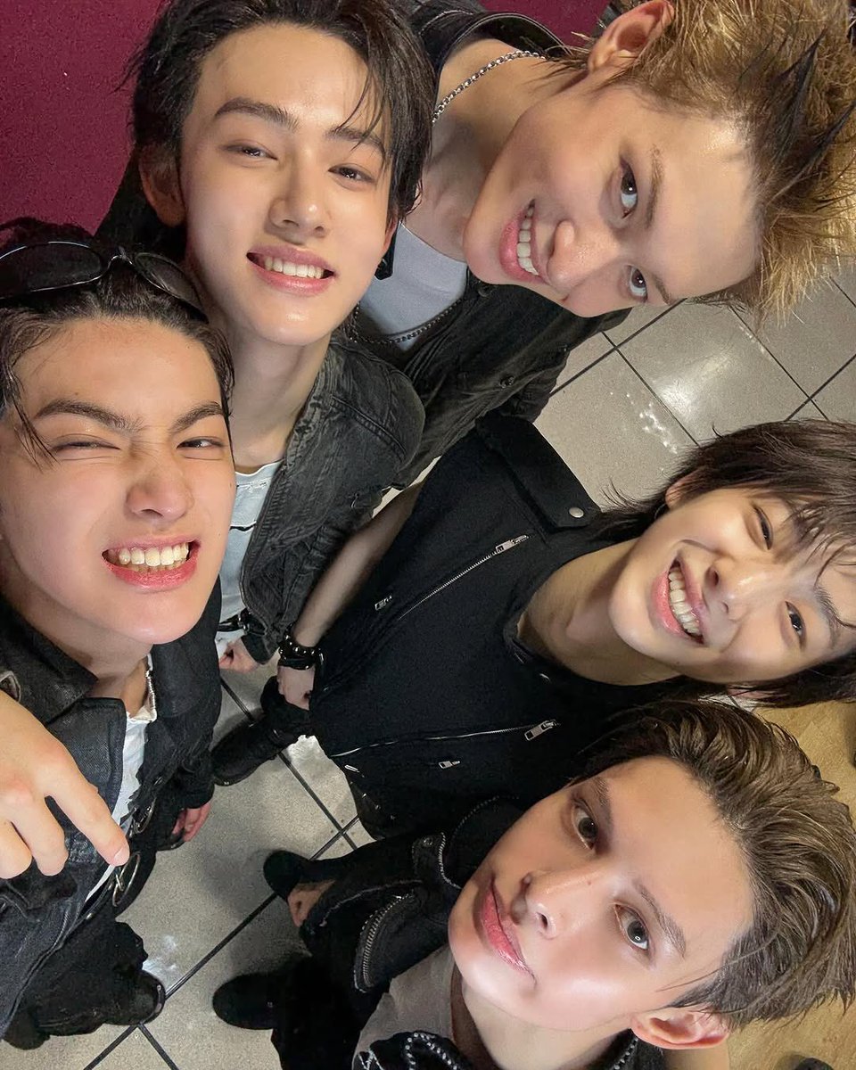 Instagram update

#CORTIS #코르티스