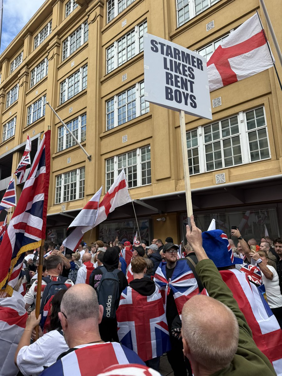 Says it all doesn’t it. All the flags &amp; the best slogan the mustered is “Starmer likes rent boys.” That’s the intellectual ceiling here. No class, no facts, no argument, just playground slurs on cardboard. Proof these marches run on brain rot not ideas, in bold. #UniteTheKingdom