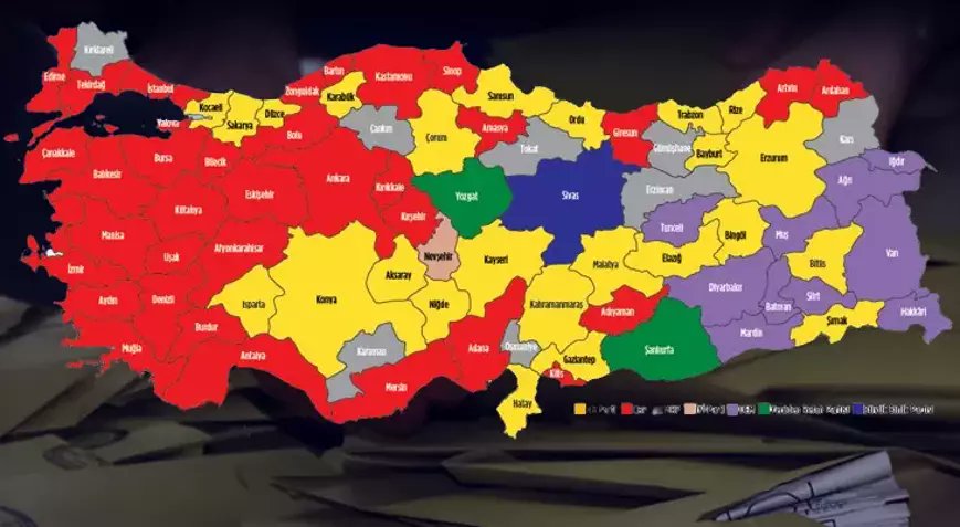 YAZIK BE... NERELERE DÜŞTÜN... 😊

Sen şimdi; oradan bir belediye başkanını alıp hapse tıkınca, buradan bir başkasını ayıplı yöntemlerle ayartıp transfer edince, öteki taraftan aşağılık hilelerle kendine çekince BU TABLOYU değiştirebileceğini mi sanıyorsun? 

Çare sandık...