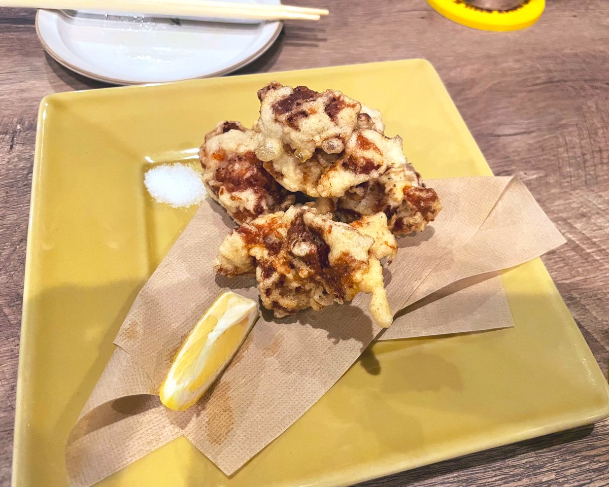 今日は友達とヤミスマさんへ
よっしーさん！と呼ぶとはちさん！と返事してくれて、とても嬉しかったです！
大好物の唐揚げは最高です🫰