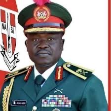 UmarSanithecat's tweet image. No Ransom, No Retreat

Former Governor Nasir Ahmad El-Rufai of Kaduna State deserves profound commendation for his uncompromising stance against the scourge of banditry. At a time when fear gripped communities and abductions had become a lucrative trade, El-Rufai charted a bold…