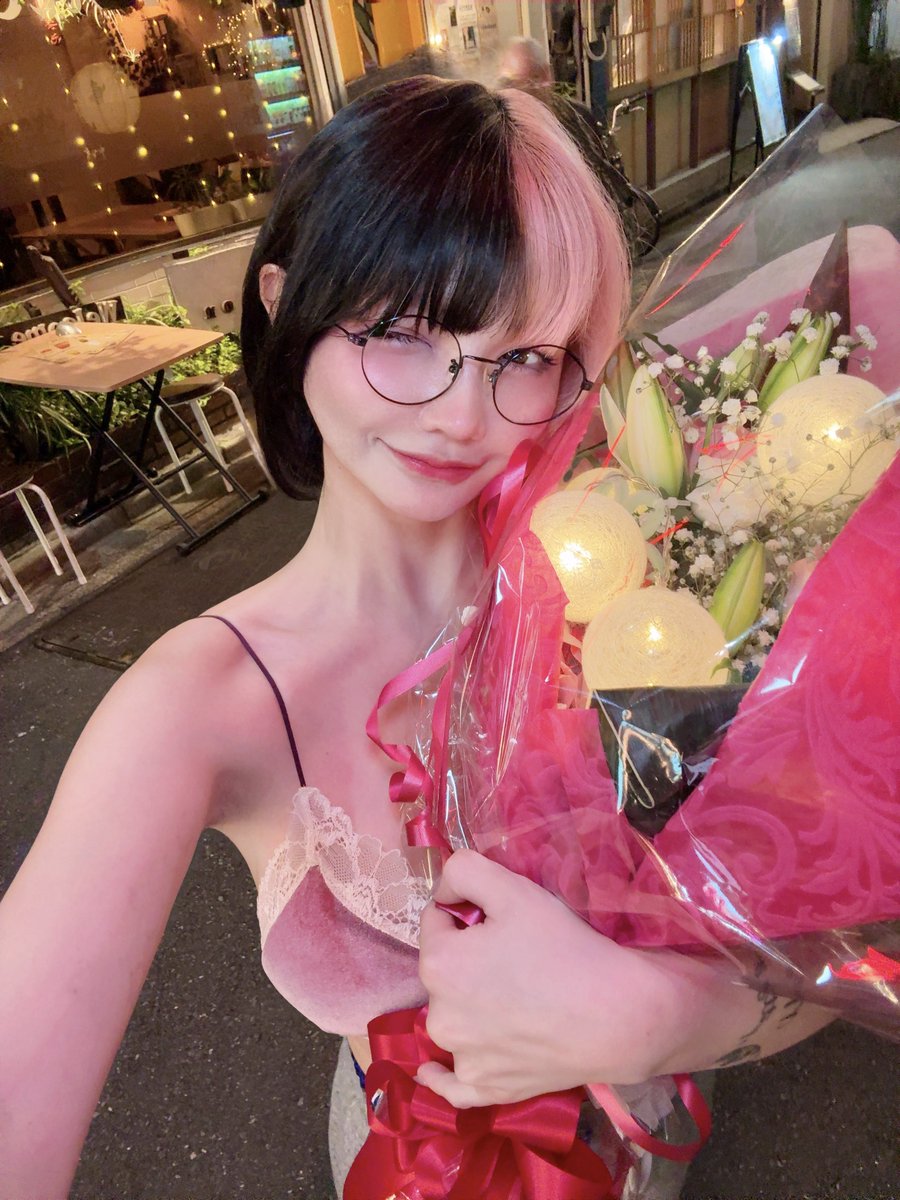 オフ会ありがとうございました😭❣️

幸せだった😭❣️ https://t.co/vMU99vcAQK