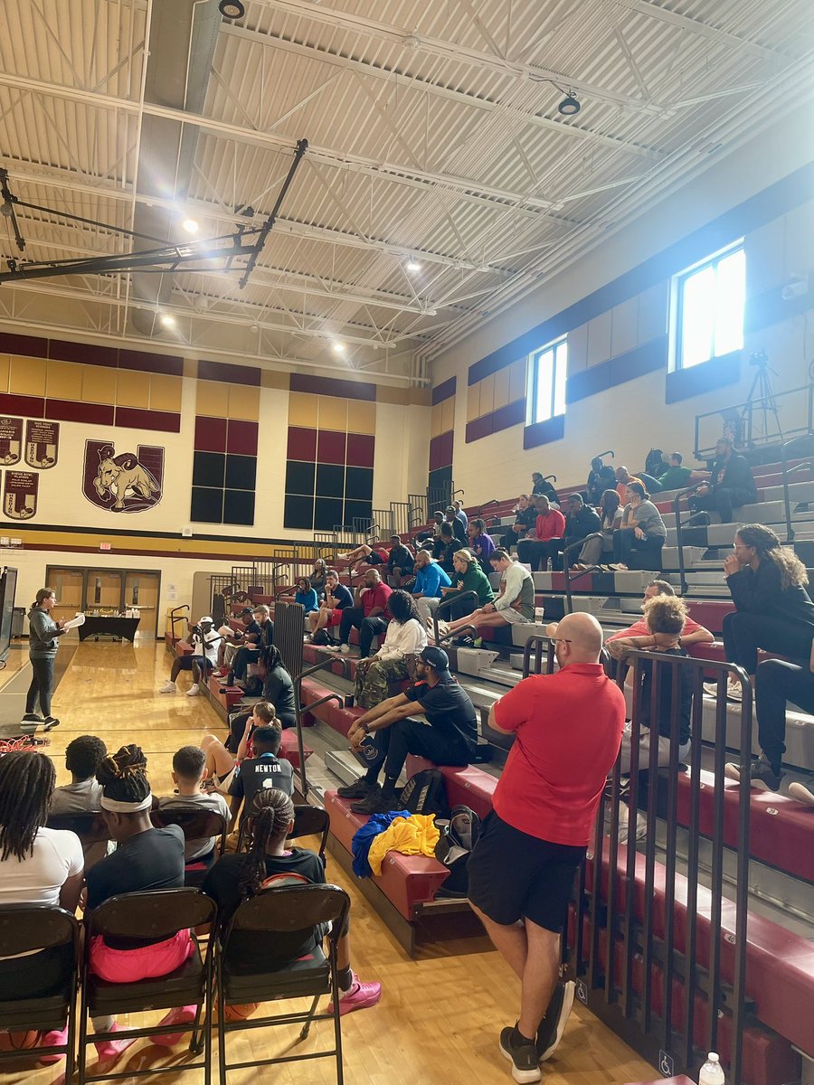 MWUnitedInc's tweet image. Heads Up Coaching Clinic is underway at Harding HS. Come join us for a day of basketball knowledge and networking. And it’s FREE!