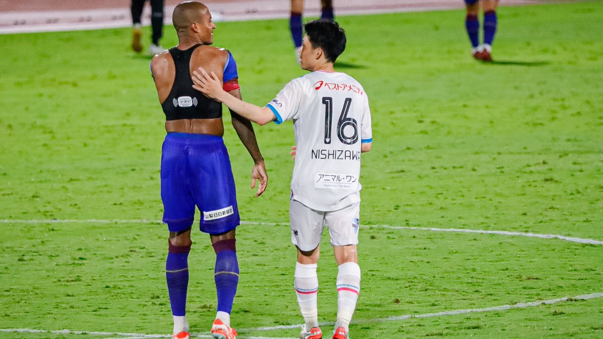 masamiu777's tweet image. ヘナト × 西澤くん 
清水に同じ2019年に加入して苦楽を共にしてきた絆はチームが変わっても健在🙌
サッカーでまた再会できて良かったね😭🙌
すぐユニ脱ぐんだから🫣😂笑

2人ともばも👍🔥🔥🔥💪🏾

元 #spulse
#ヘナトアウグスト
#西澤健太