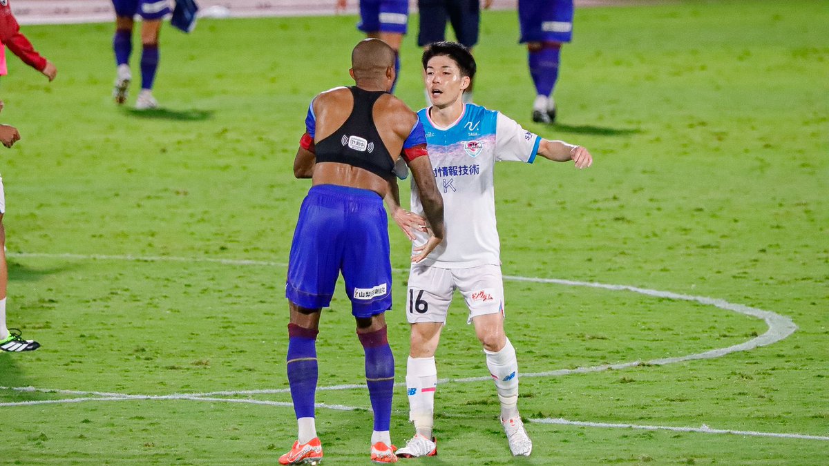 masamiu777's tweet image. ヘナト × 西澤くん 
清水に同じ2019年に加入して苦楽を共にしてきた絆はチームが変わっても健在🙌
サッカーでまた再会できて良かったね😭🙌
すぐユニ脱ぐんだから🫣😂笑

2人ともばも👍🔥🔥🔥💪🏾

元 #spulse
#ヘナトアウグスト
#西澤健太