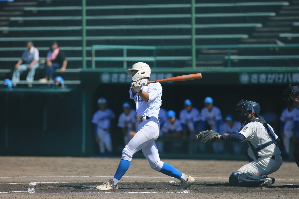sisinji's tweet image. 第77回秋季東北地区高等学校野球秋田県大会 
さきがけ八橋球場
        
秋田工業高校対秋田南高校 

秋田工業高校　　    
田口　怜玖（2年　城南中学校/秋田北リトルシニア）  
三村　豪（1年　男鹿東中学校/SFIDABC）     

＃質実剛健
#金砂ブルー