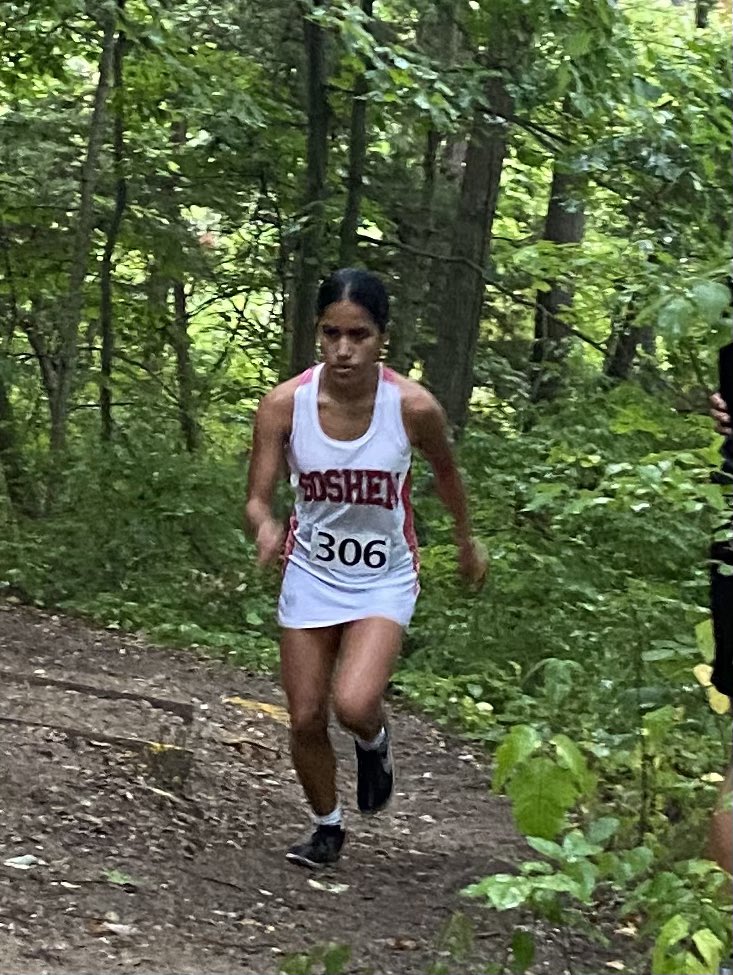 XCRedHawk's tweet photo. Another great meet at the Minuteman Classic!  Boys V finished 3rd and girls V finished 2nd! Both boys JV and girls JV finished 5th.  https://t.co/Pw46I8Ttqw https://t.co/8PAxEdOQEK