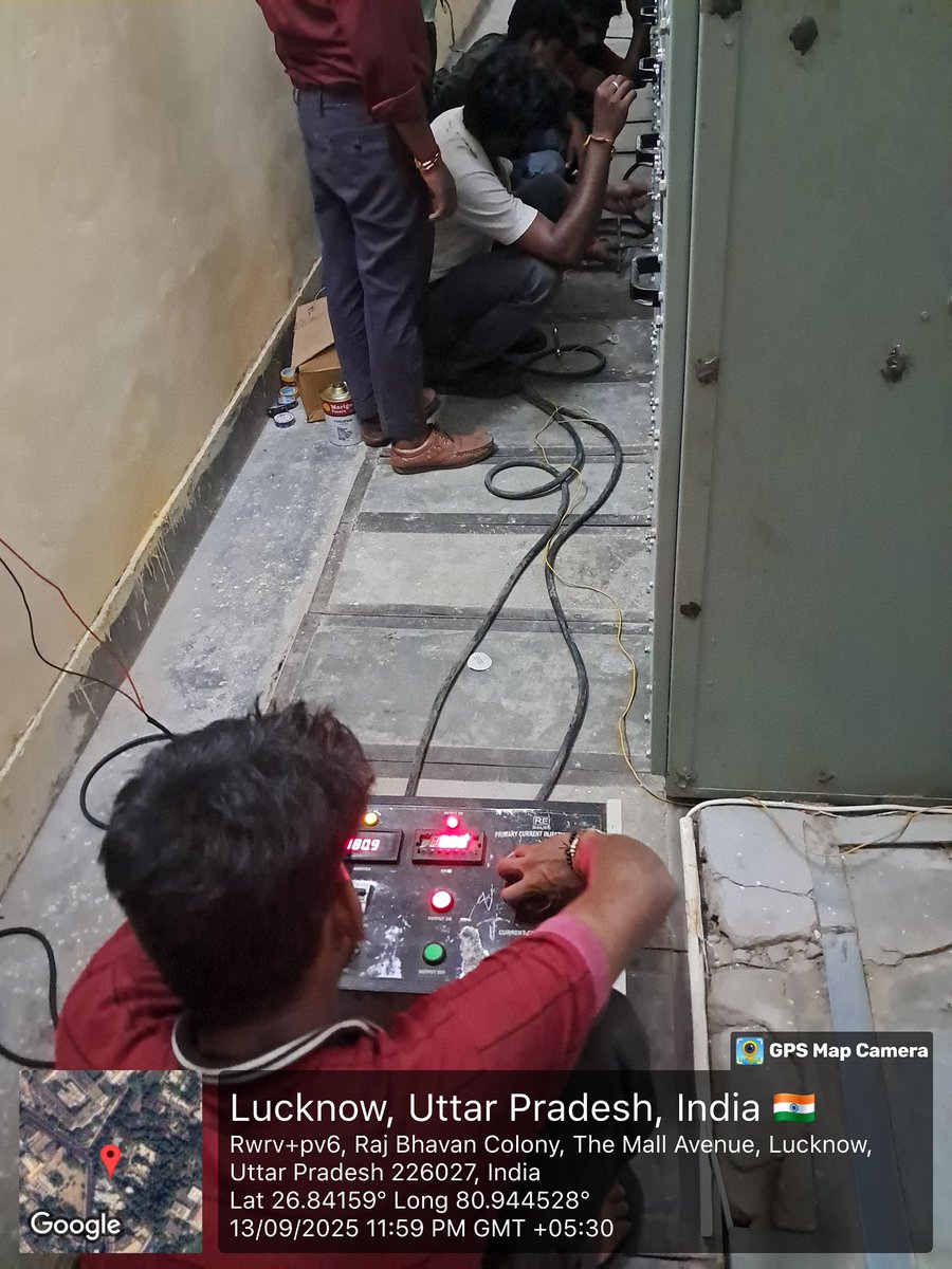 आज दिनांक 13/09/2025 को लखनऊ मध्य क्षेत्र के अंतर्गत आगामी त्योहारों के दृष्टिगत अनवरत विद्युत आपूर्ति बनाये रखने हेतु विद्युत नगरीय वितरण खंड राजभवन में 33/11 kv विद्युत उपकेंद्र राजभवन के कंट्रोल पैनल व ब्रेकर्स का परीक्षण कार्य कराया गया।
<a href="/UPPCLLKO/">UPPCL</a> <a href="/mduppcl/">MDUPPCL</a> <a href="/MVVNLmd/">MVVNL</a> <a href="/MVVNLHQ/">Madhyanchal Vidyut Vitran Nigam Limited</a>