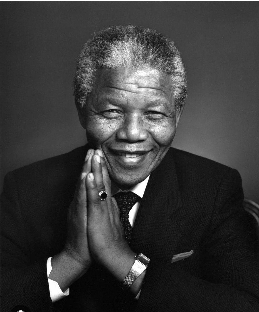 من أقول العظماء .. للتأمّل ❗️

" عند خروجي من السجن ، أدركت أنّه إن لم أترك كراهيتي خلفي فإنّني سأظل سجينًا "
نيلسون مانديلا