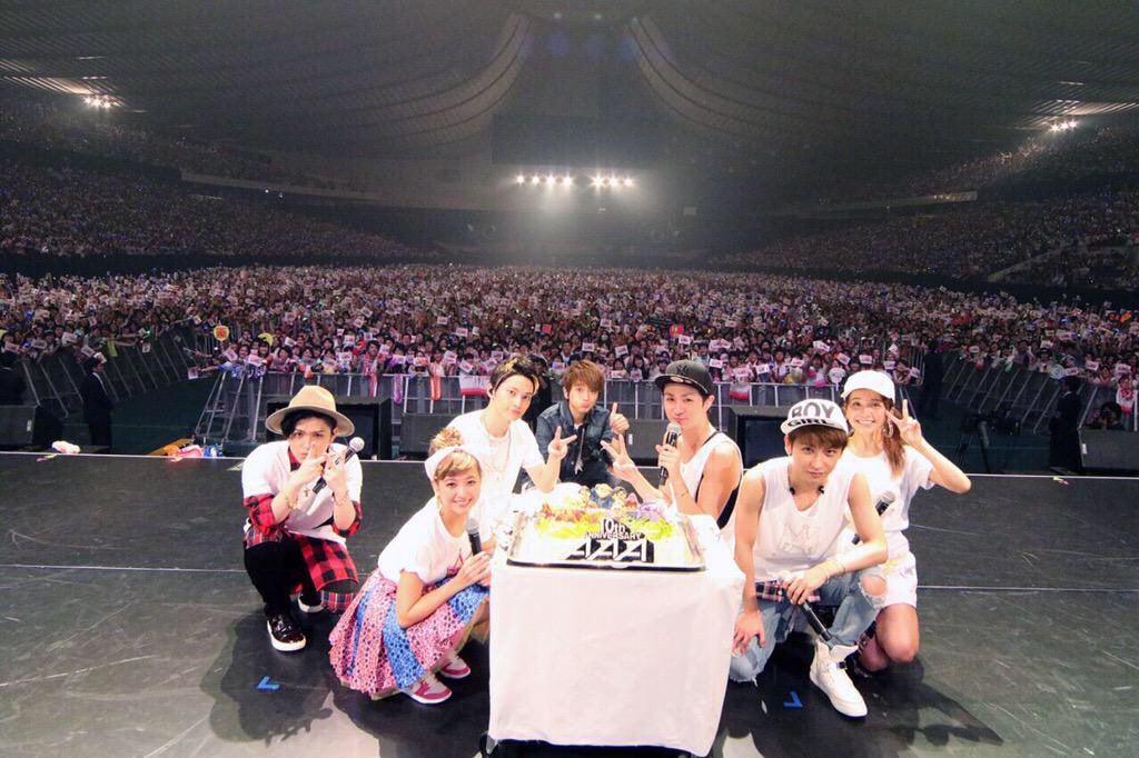 gaigaimana's tweet photo. AAA20周年おめでとう🎉
10年前の今日は代々木第一体育館でした🌈
#AAA
#AAA20th
#AAA20thaniversary https://t.co/ZN2lAmYrIq