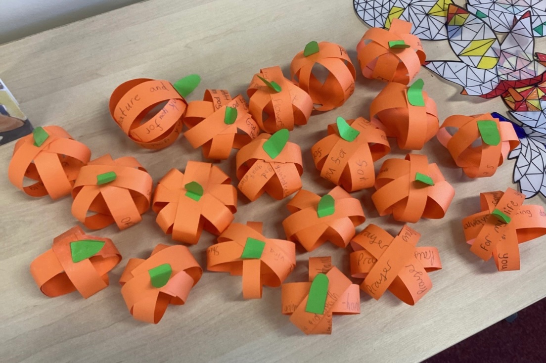Assistant Principal (@webb_kakw) on Twitter photo 3SH have been busy making Prayer Pumpkins for St. Mary’s Harvest Service. We have been asked to help with the harvest decorating 🙂
🎃 🌽🥕🥖🎃🌽🎃
<a href="/churchofengland/">The Church of England</a> #KingslandRE 3SH have been busy making Prayer Pumpkins for St. Mary’s Harvest Service. We have been asked to help with the harvest decorating 🙂
🎃 🌽🥕🥖🎃🌽🎃
<a href="/churchofengland/">The Church of England</a> #KingslandRE