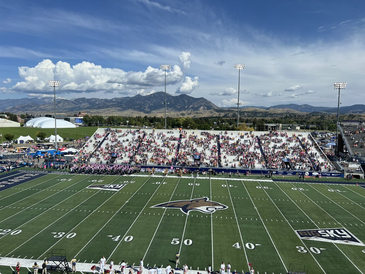 Here we go!  Coming off the victory against #24 Southern Utah, the first ranked win at home for San Diego, the Toreros are now in Bozeman for a 12:00 Noon (PT) kickoff against #4 Montana State.

Listen Link - USDToreros.com/watch