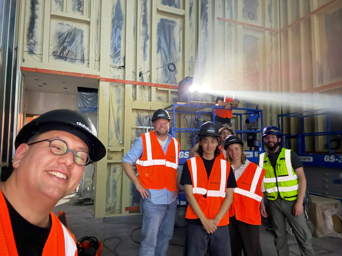 Gm! From DATALAND! We are so excited for building the world’s first museum of AI Arts in Los Angeles! Massive challenges + solutions + engineering + architectural design + AI research and art!