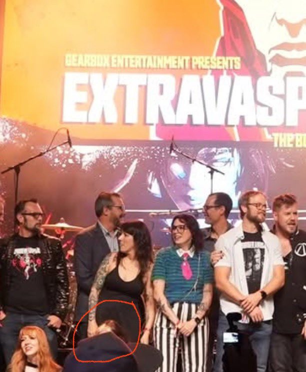 Corpsetine 👻 tweet media