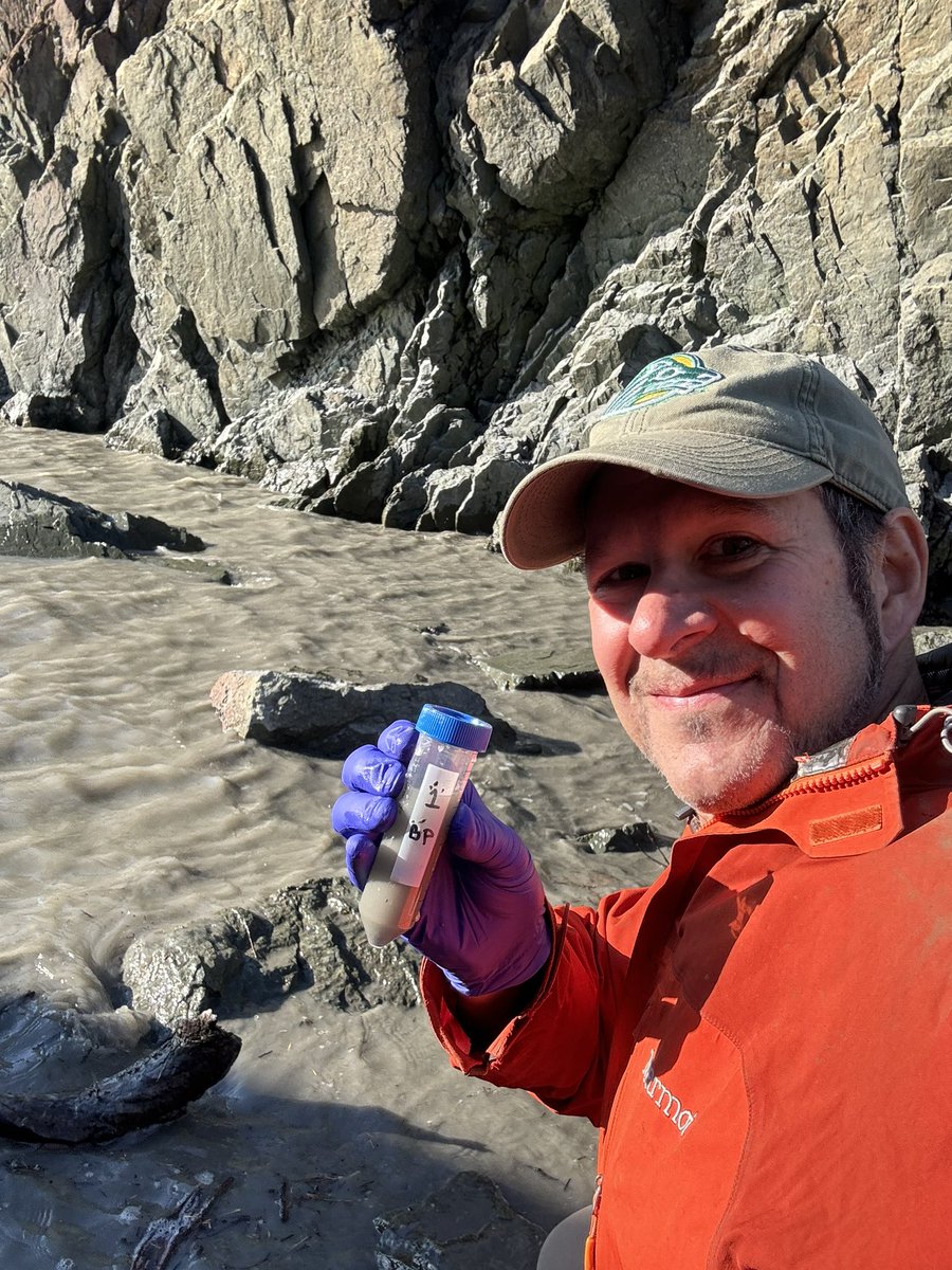 BortzGroup's tweet image. What’s in here? 🧬@UAABioSciences 🏔️🌊🦭 #weatherwindow #mNGS #pathogenomics