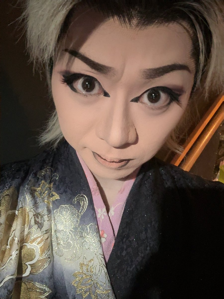 本日は錦祭り、歩夢&amp;錦W祭り
ご来場いただきましてありがとうございます😭

娘へ、やらせていただいて
なんかいつもと違う感情になりました
セリフ喋れなくなりそうにもなり
涙がいつもと違う所で出そうになり、なんか不思議な気分でしたw
今日一日中楽しかったです！ありがとうございます😭！！