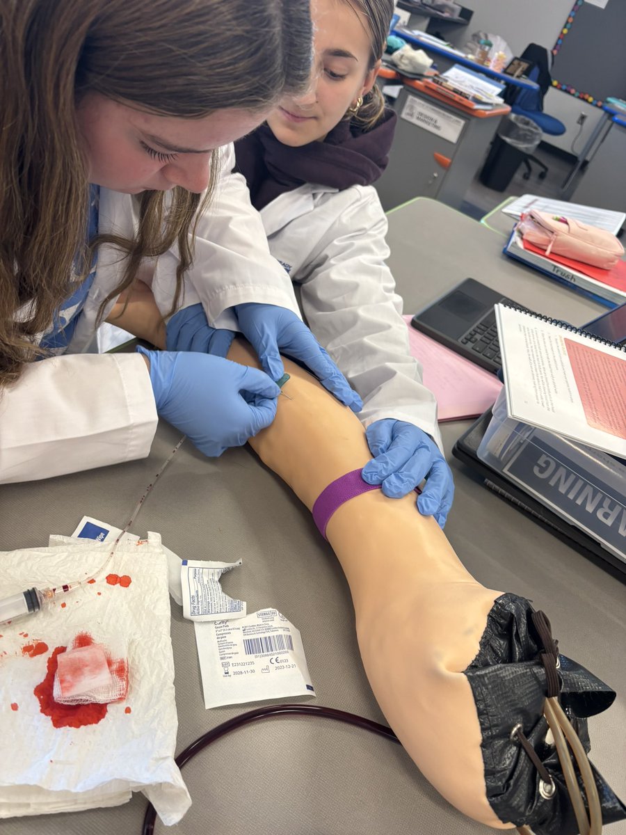 Angela Ebert tweet media